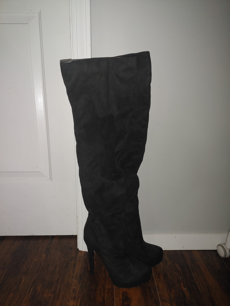 knee high just fab boots worn once