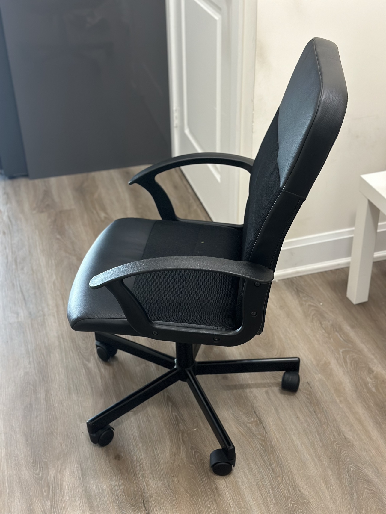 Office Chair - MOVING OUT SALE - photo 2