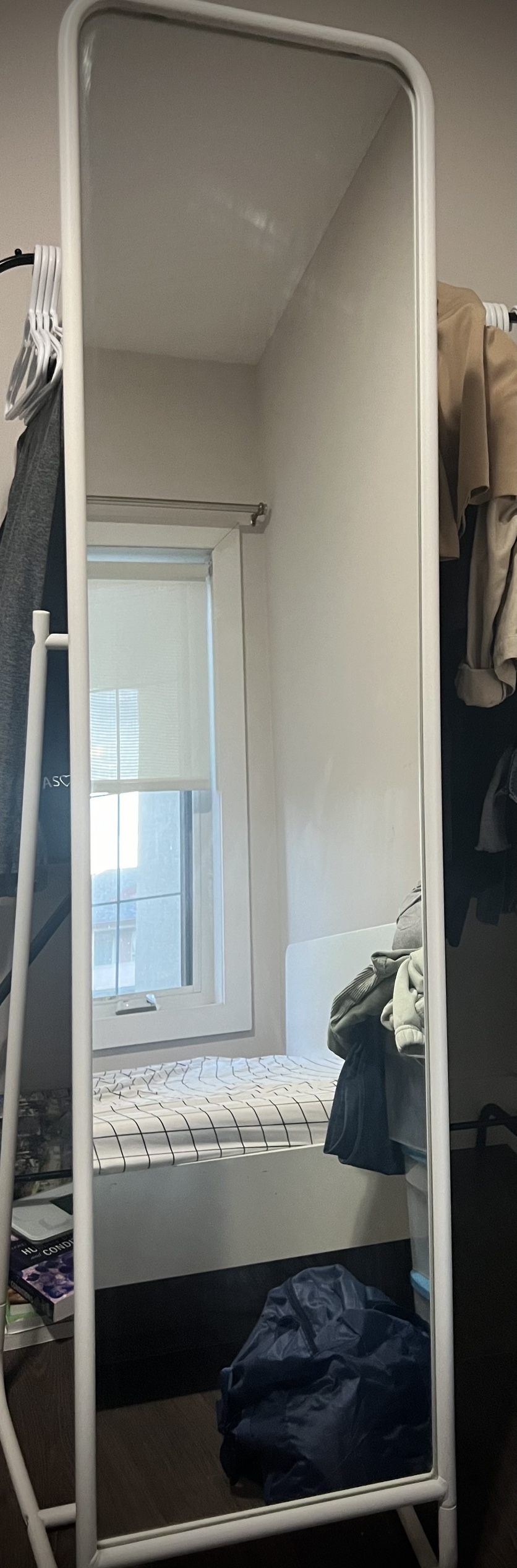 Ikea standing mirror (Knapper) - photo 2