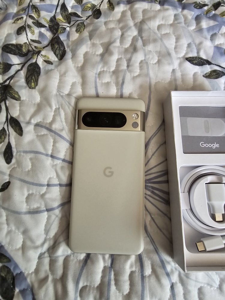 Google Pixel  8 Pro - photo 2
