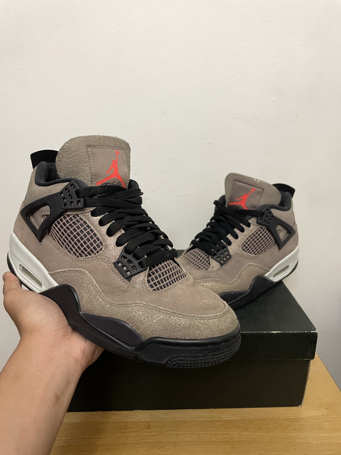 Jordan 4 Taupe Haze