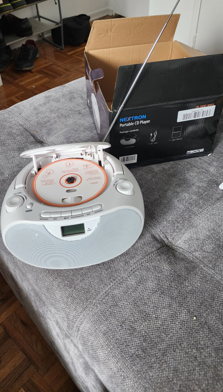 Nextron Portable Stereo CD Player Boombox with AM/ - photo 5