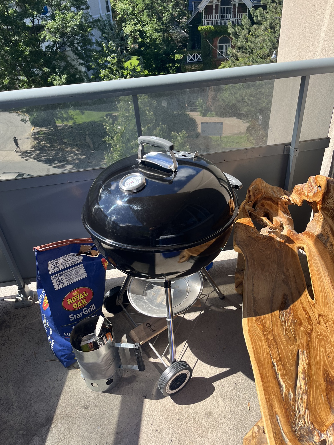 Week old Weber bbq 22” smoker & chimney - photo 2