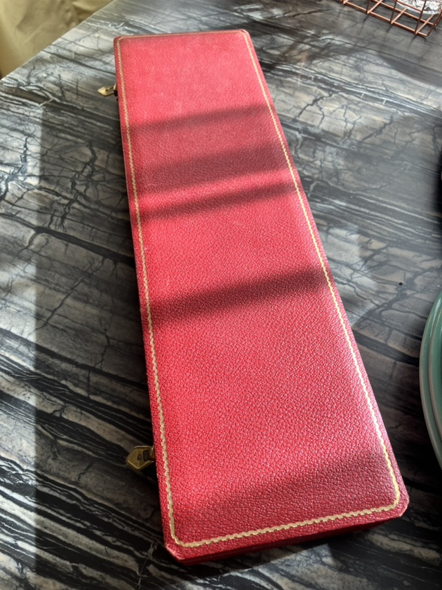 Who Gets To Carve? Art & Collectables with function image indicator(7)