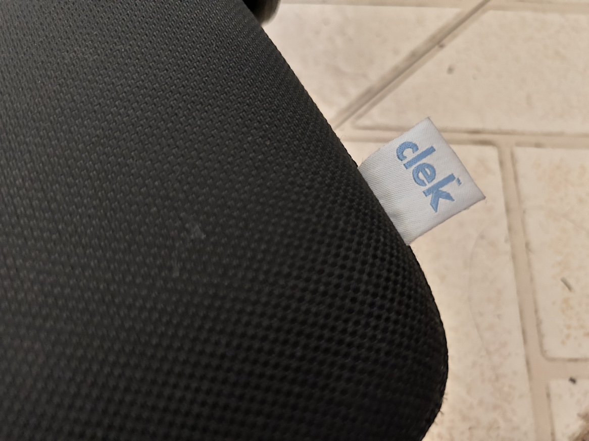 Expired Clek booster seat for young kids image indicator(4)