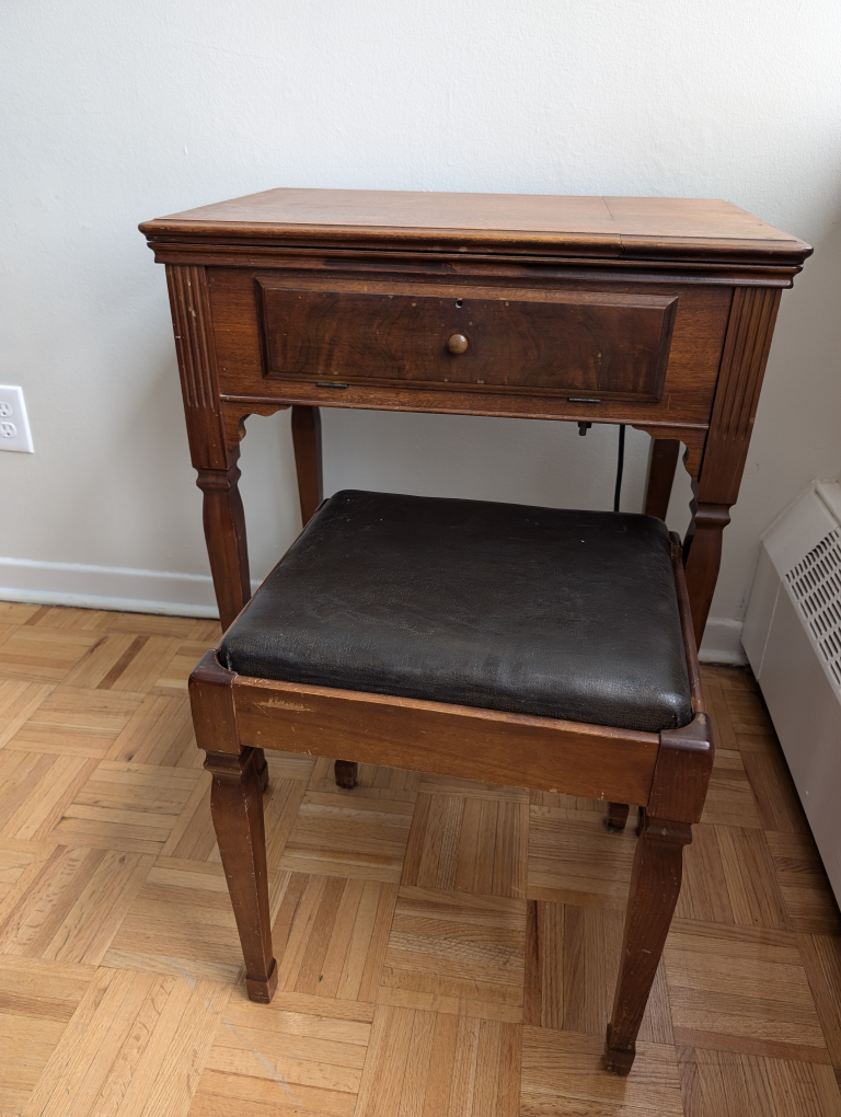 singer fashionmate 257 sewing machine includes table image indicator(7)