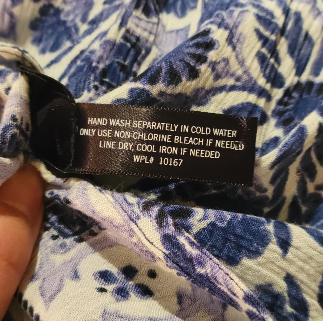 Blue & White V-neck Crop Top Flutter Cap Sleeves Smocked Waist image indicator(8)