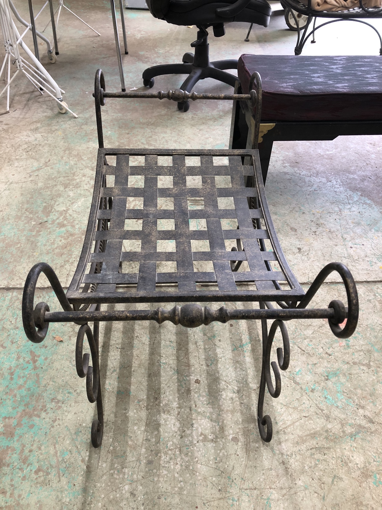 Wrought iron bench seat - photo 2