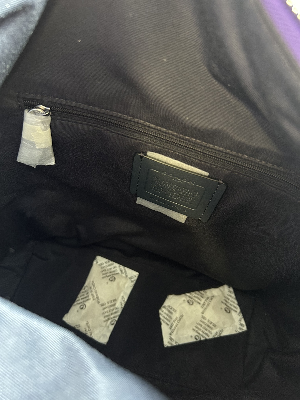 Coach val duffle leather bag image indicator(6)