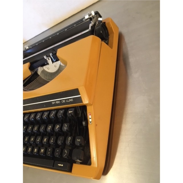 Vintage Typewriter - Orange - photo 3