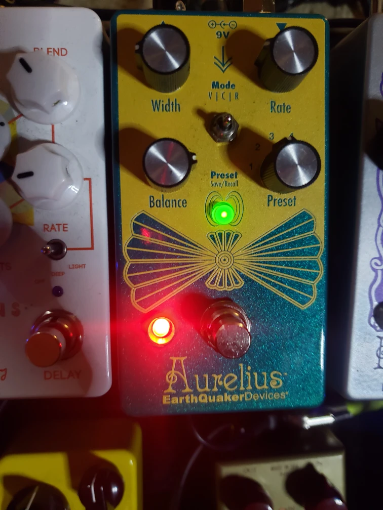 chorus guitar pedal