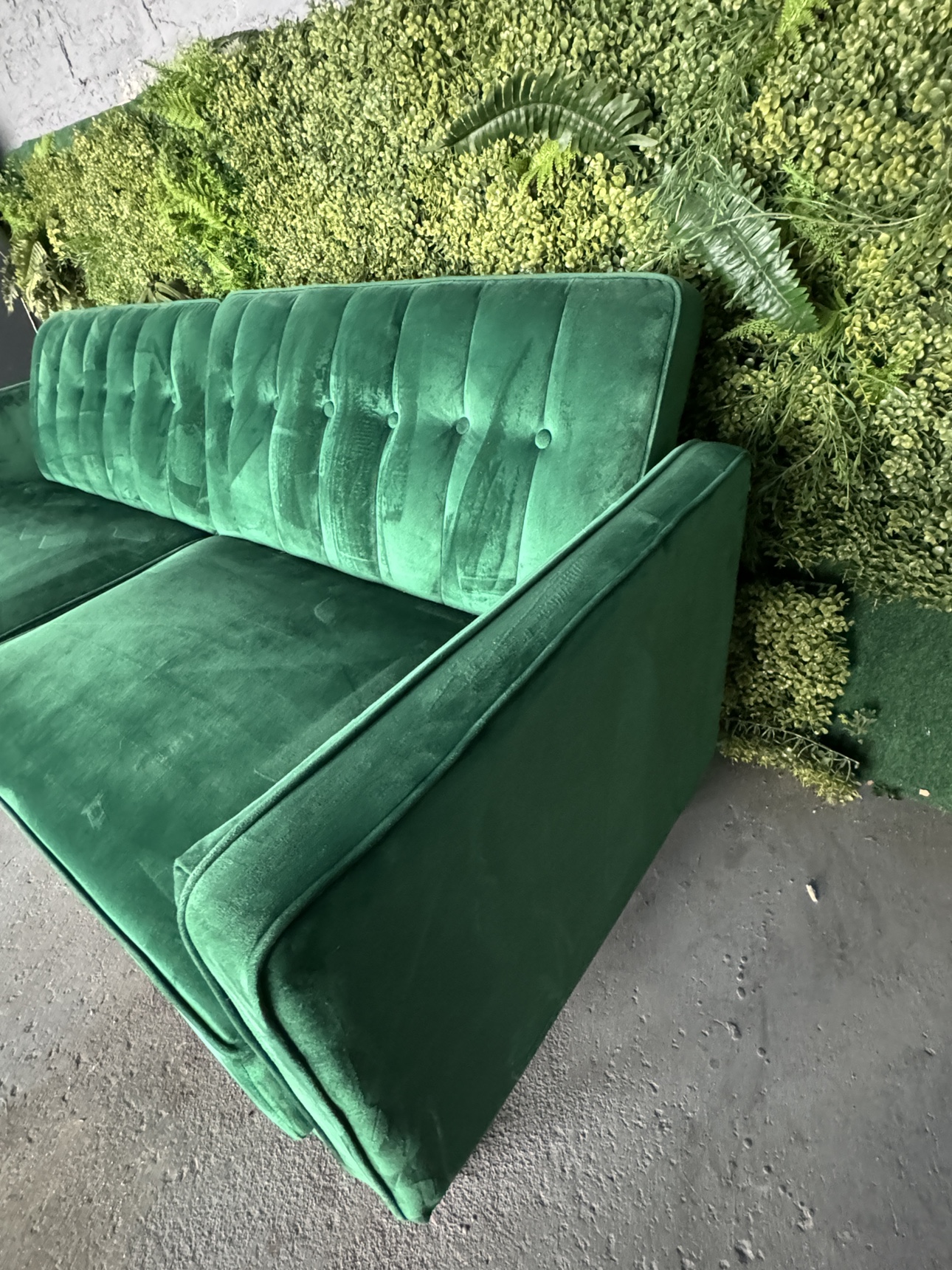 Green Couch - photo 3