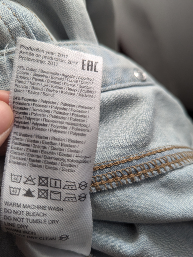 Noisy May light wash denim jacket image indicator(6)