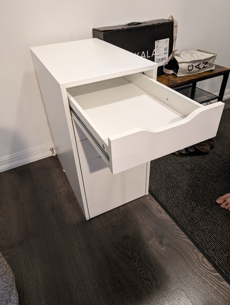 Alex Ikea - photo 2