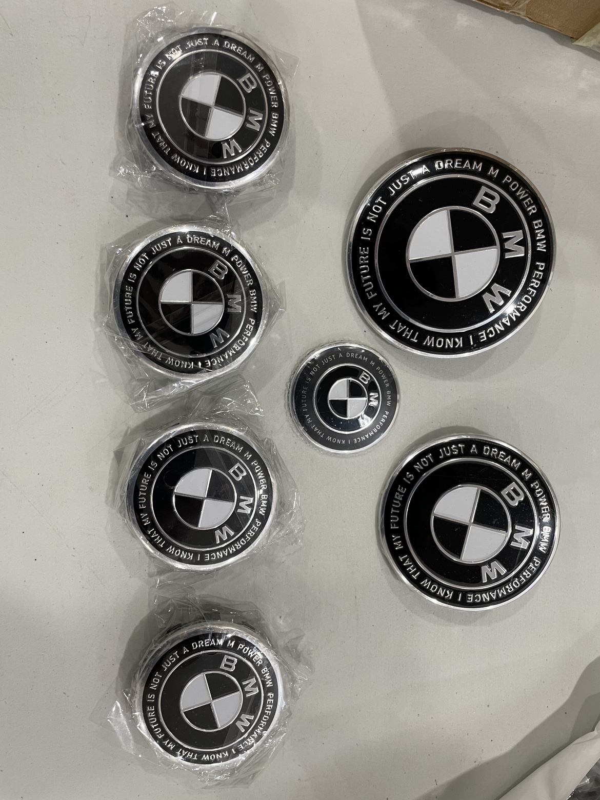 7 pcs BMW Wheel center caps with front and rear logo - photo 5