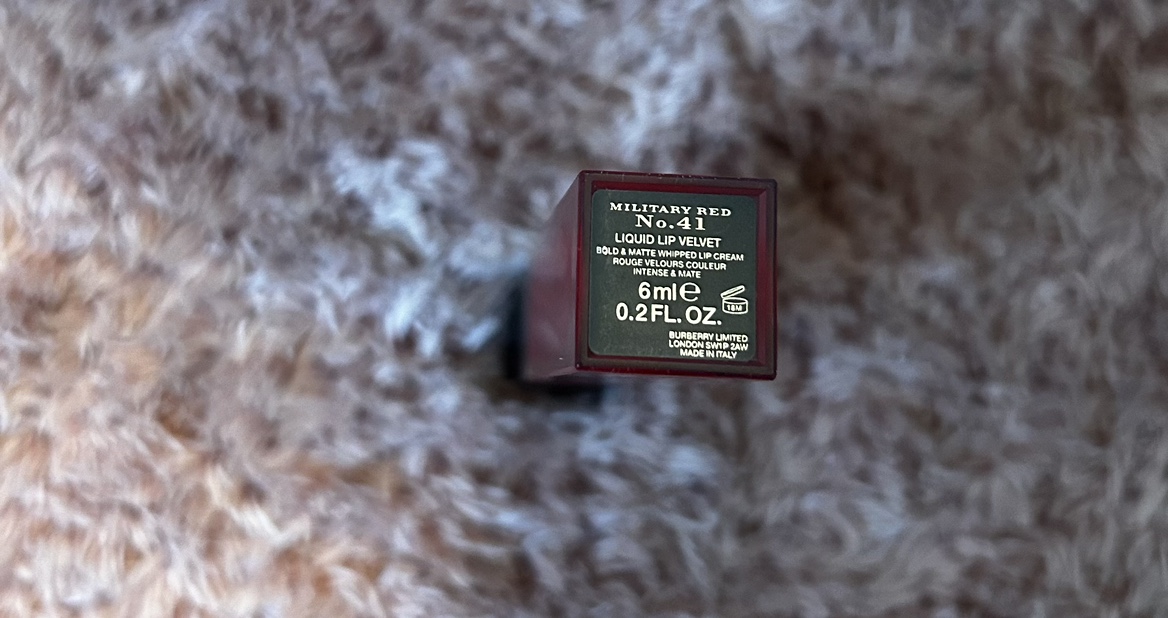 Burberry lip gloss(matte ) - photo 2