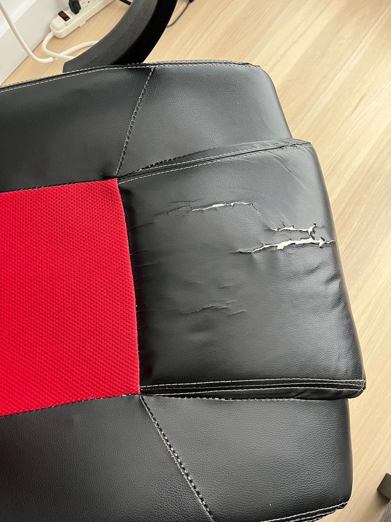 Desk/gaming chair - photo 4