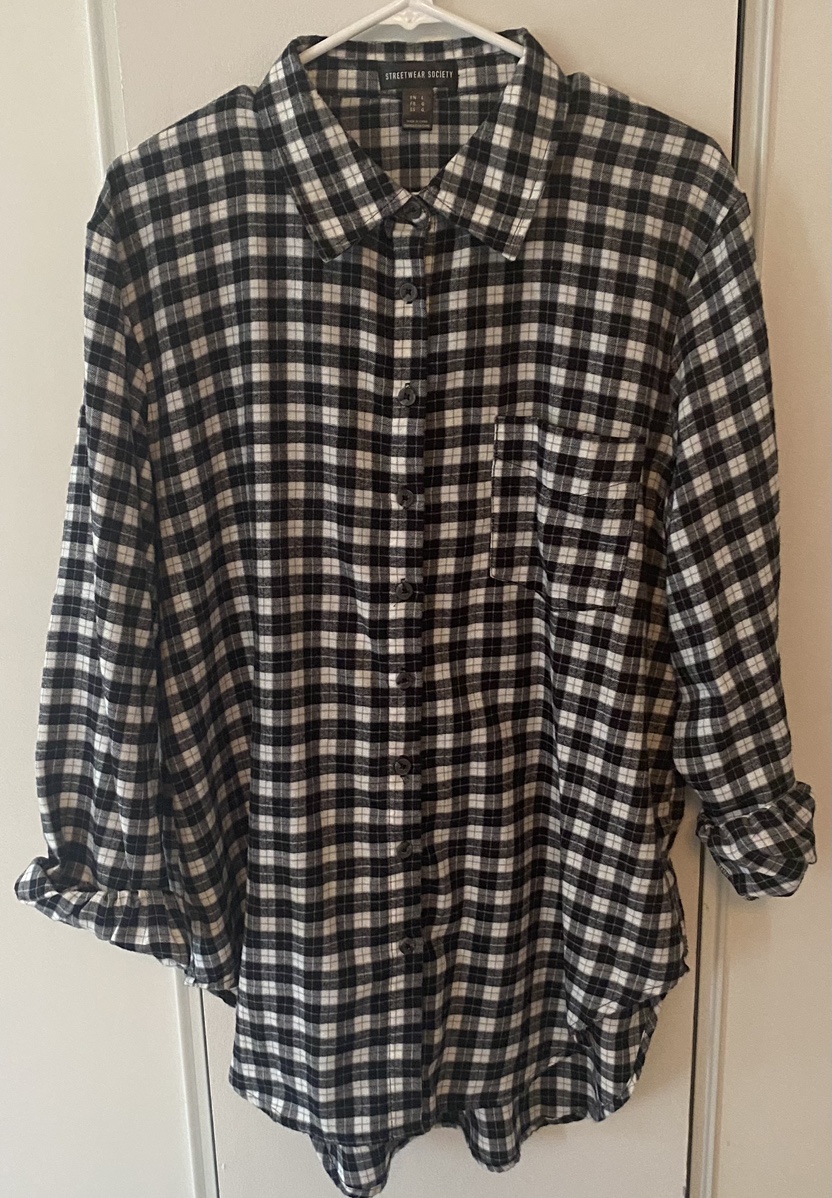 NEW - Plaid blouse - button down shirt