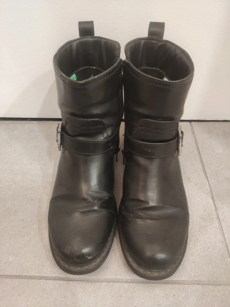 Fall winter boots size 6 image indicator(2)
