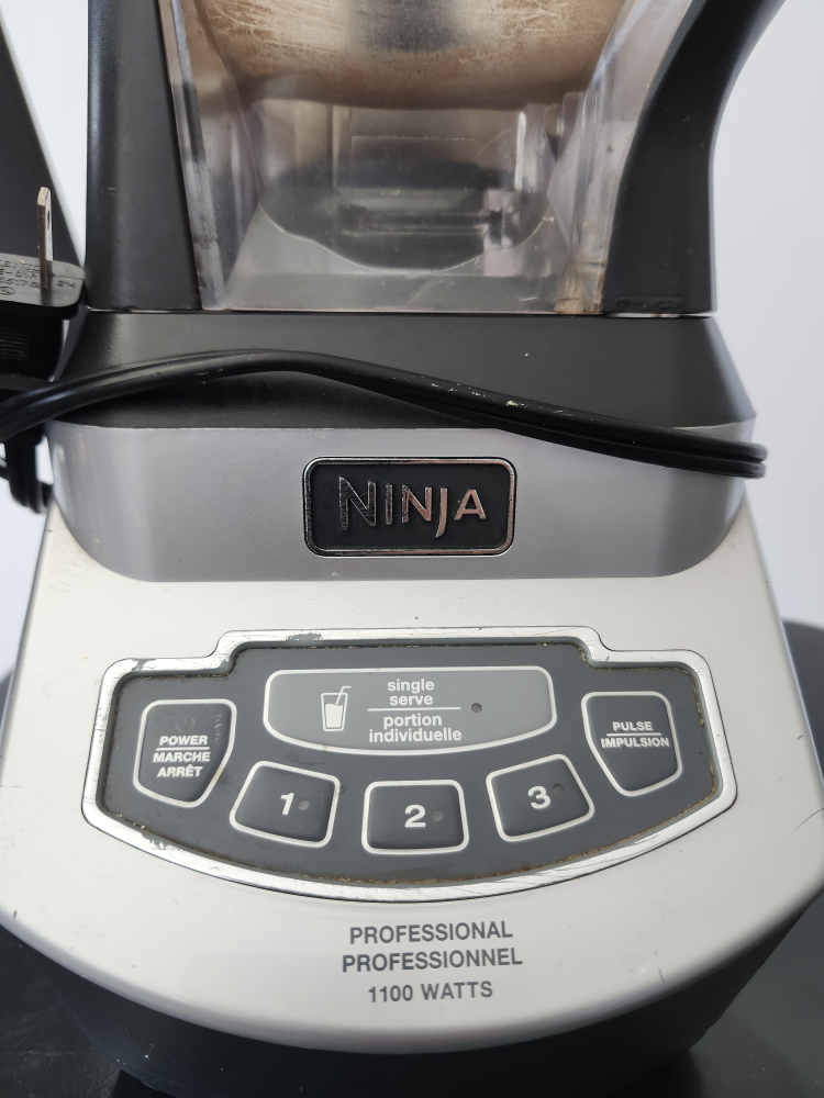 Ninja 1100 Watts Blender thumbnail