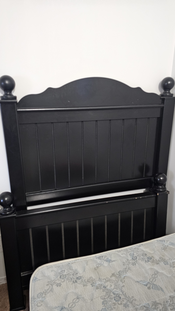 Twin size  bedframe with a night stand. - photo 2