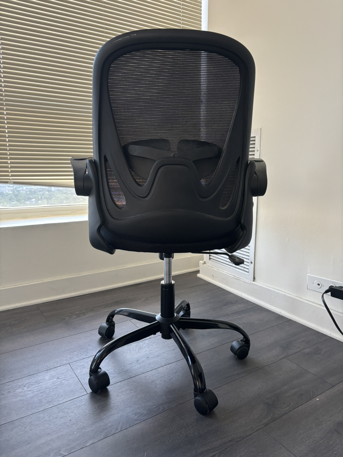 Chair - photo 2