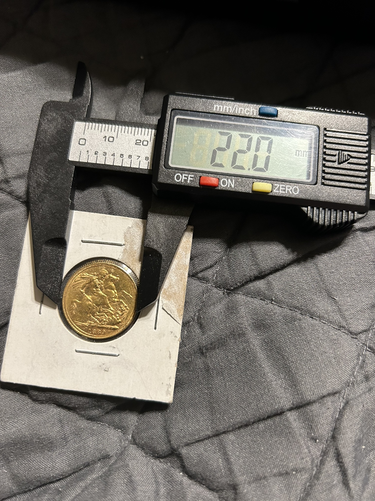 Pentax Optio M60 Digital Camera 10.0MP Black with NEW SD Card image indicator(6)