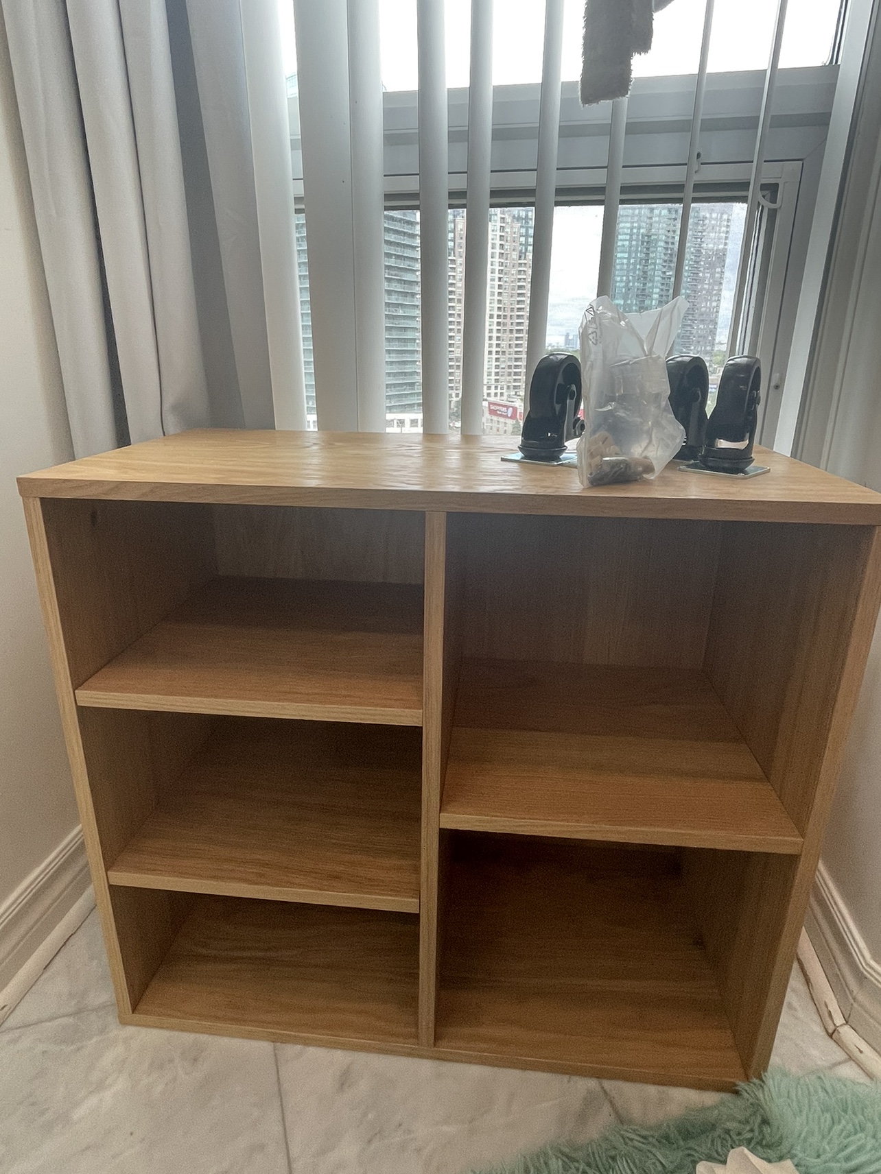 Cabinet with wheels - photo 2