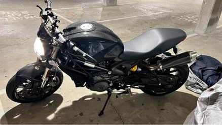 2010 Ducati monster 696 image indicator(5)