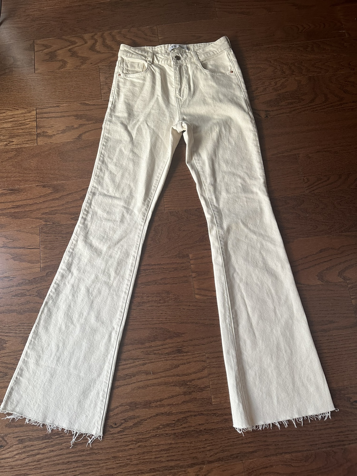Zara cream jeans ⭐️bundle 3 for $10 thumbnail