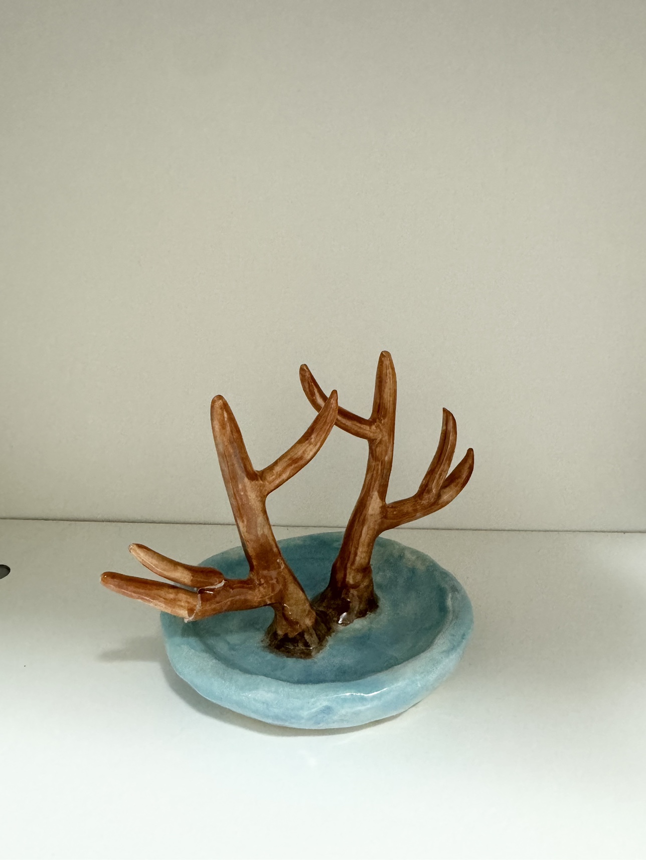 Ceramic Antler Jewelry Holder thumbnail