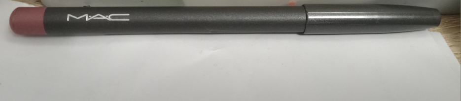 M.A.C Lipliner in color Dervish image indicator(2)