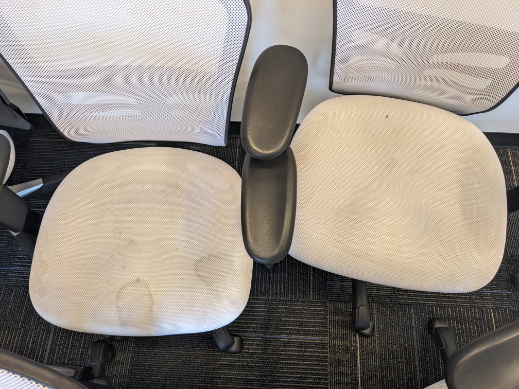 6 free office chairs - photo 3