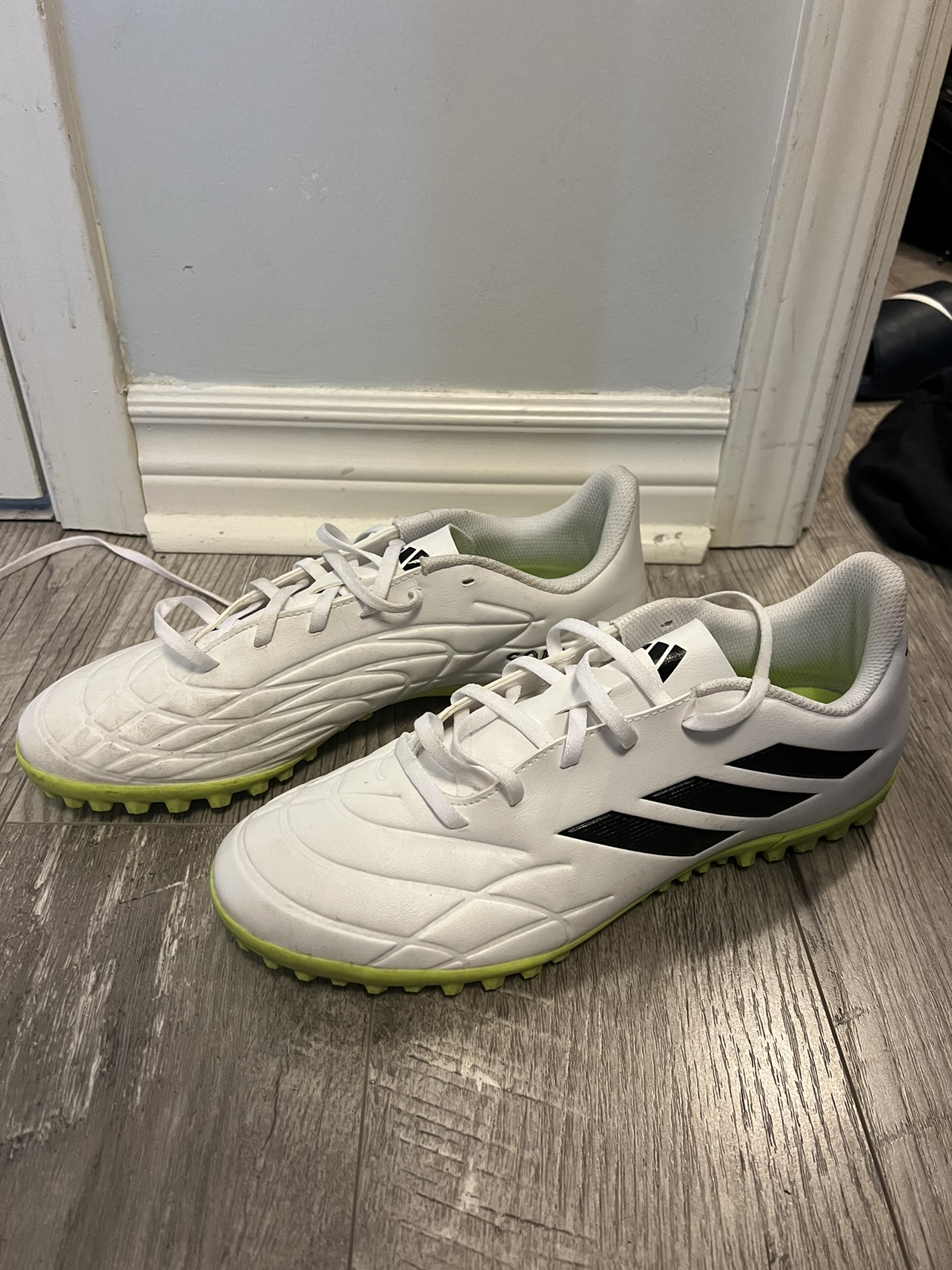 Adidas original soccer shoes image indicator(2)