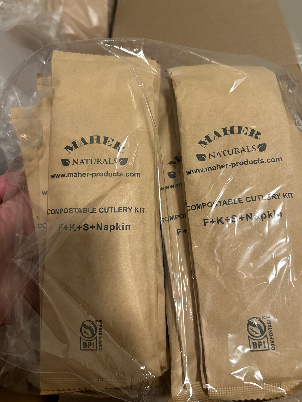 retail grade disposable cutleries and to go containers image indicator(10)