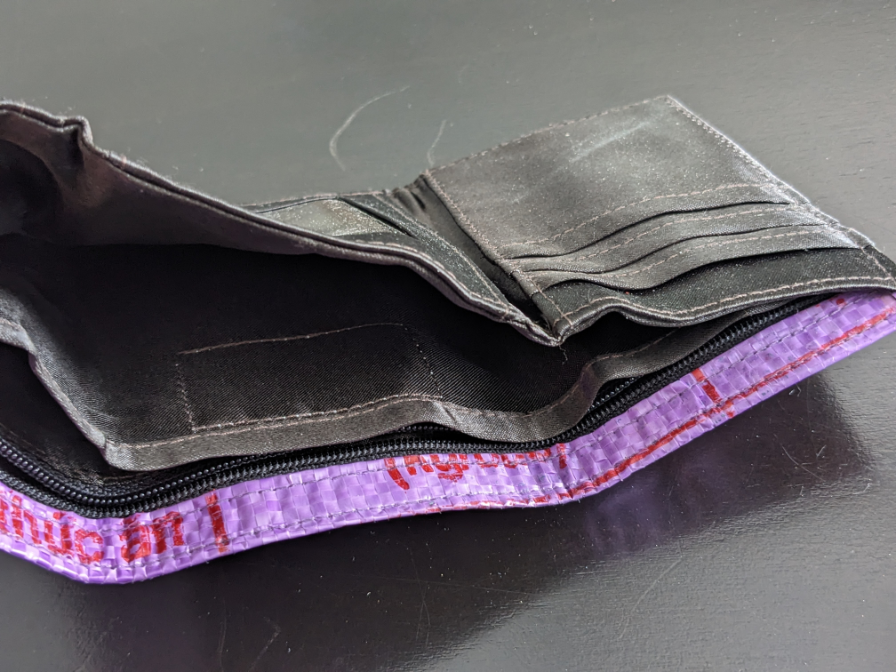 #freecycle Wallet made DIY out of a rice sack image indicator(3)