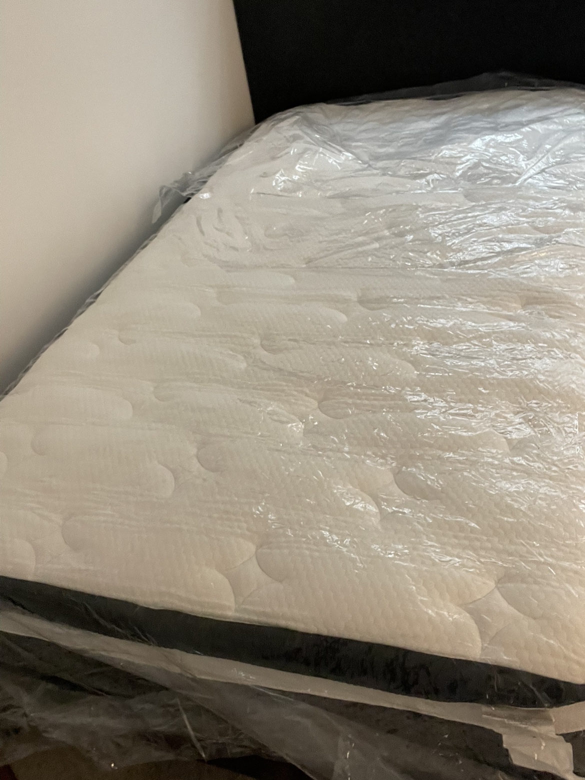 Brand New Ssecretland 10 inch Twin Memory Foam Mattress image indicator(2)