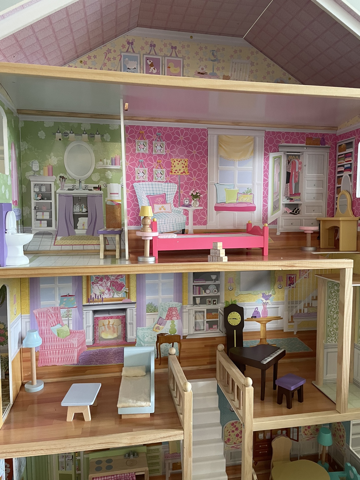 Dollhouse and furniture - photo 5