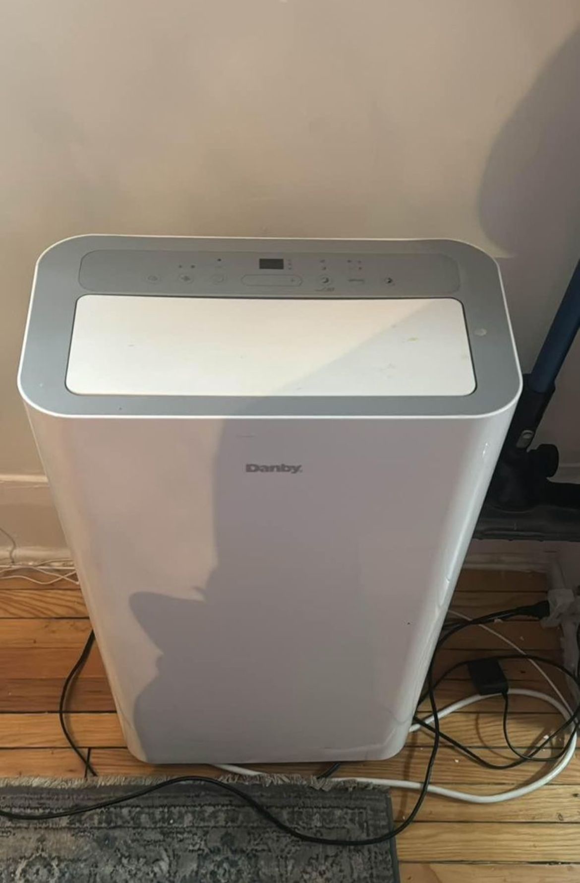 Danby Stand up air conditioner thumbnail