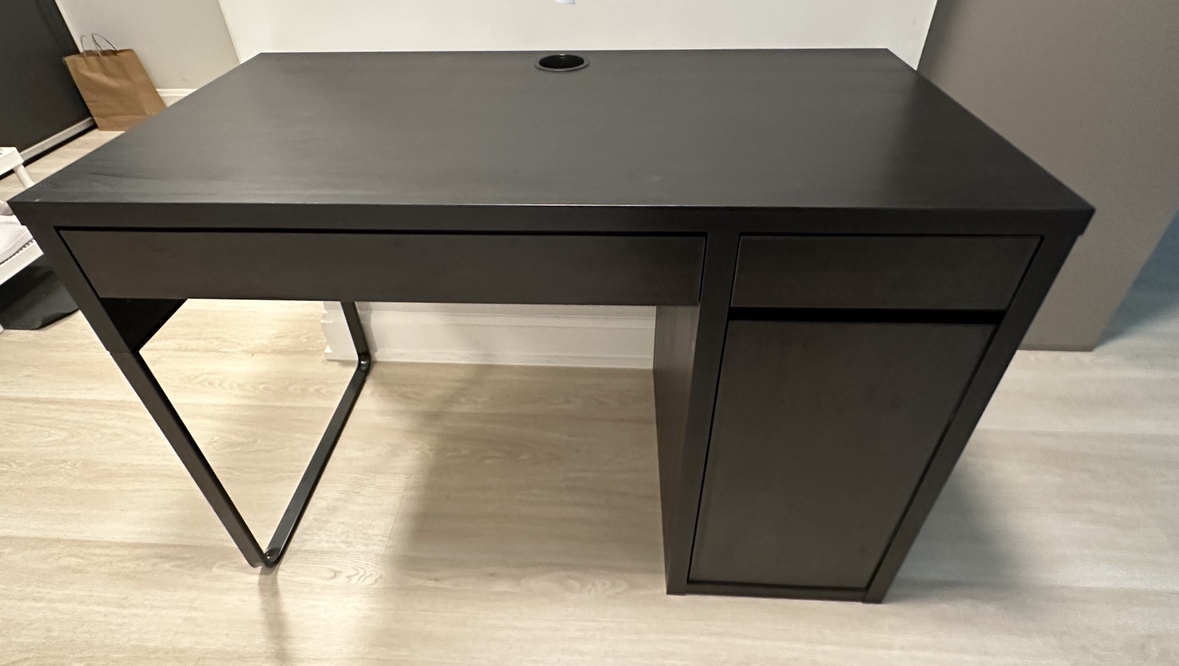 Desk thumbnail