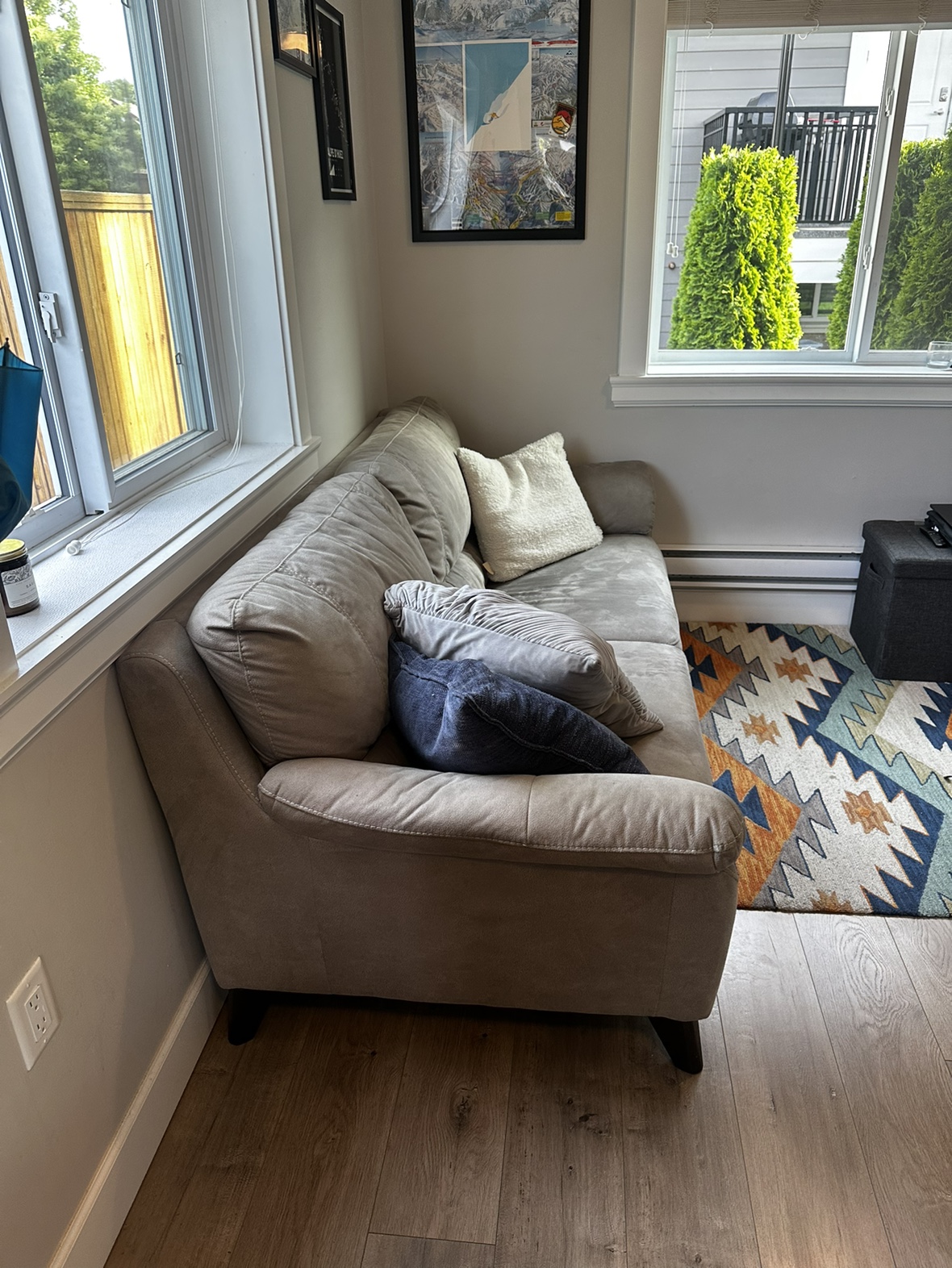 Grey couch - microsuede - from Leon’s - photo 2