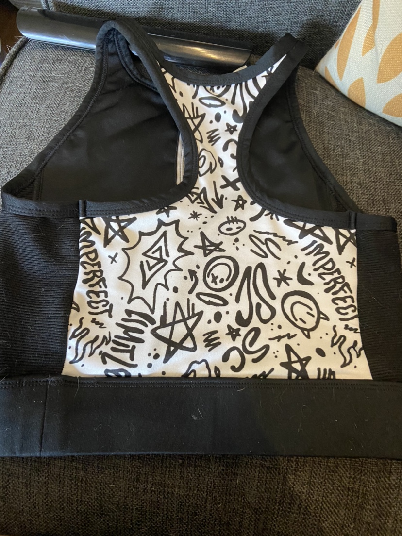 Size small/size four exercise clothes and jeans thumbnail