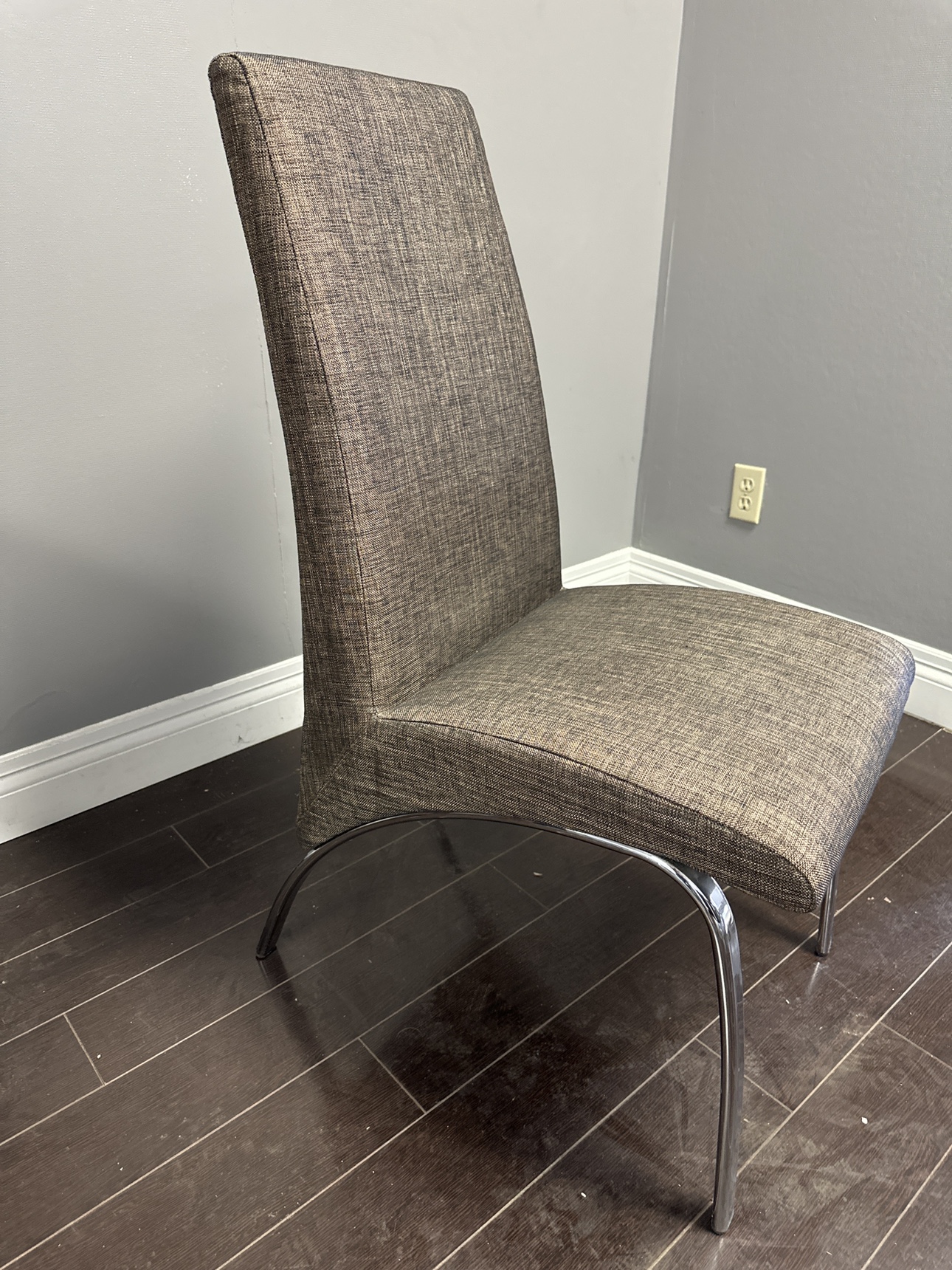 Dining chair thumbnail