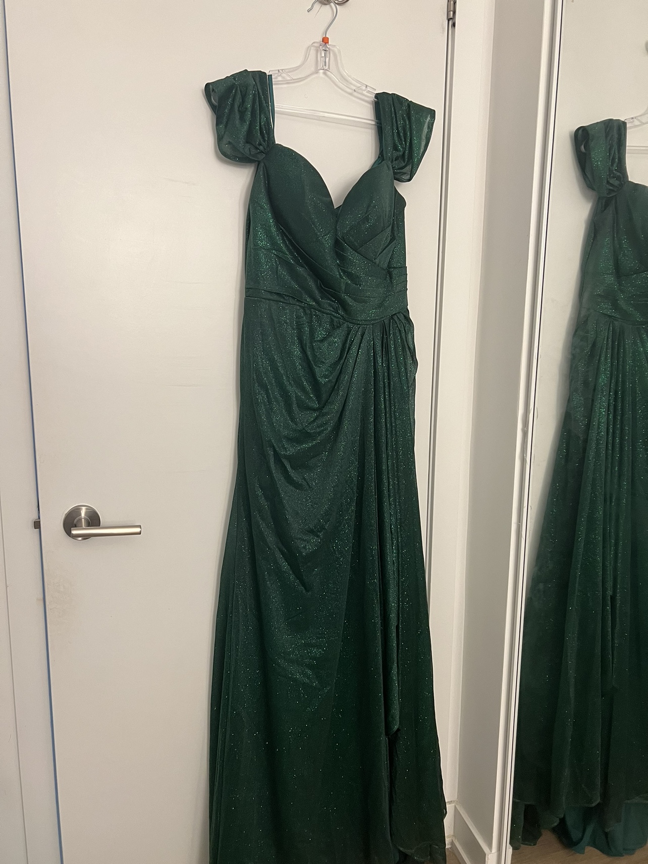 Ladivine CD878 Emerald Prom Dress - photo 3