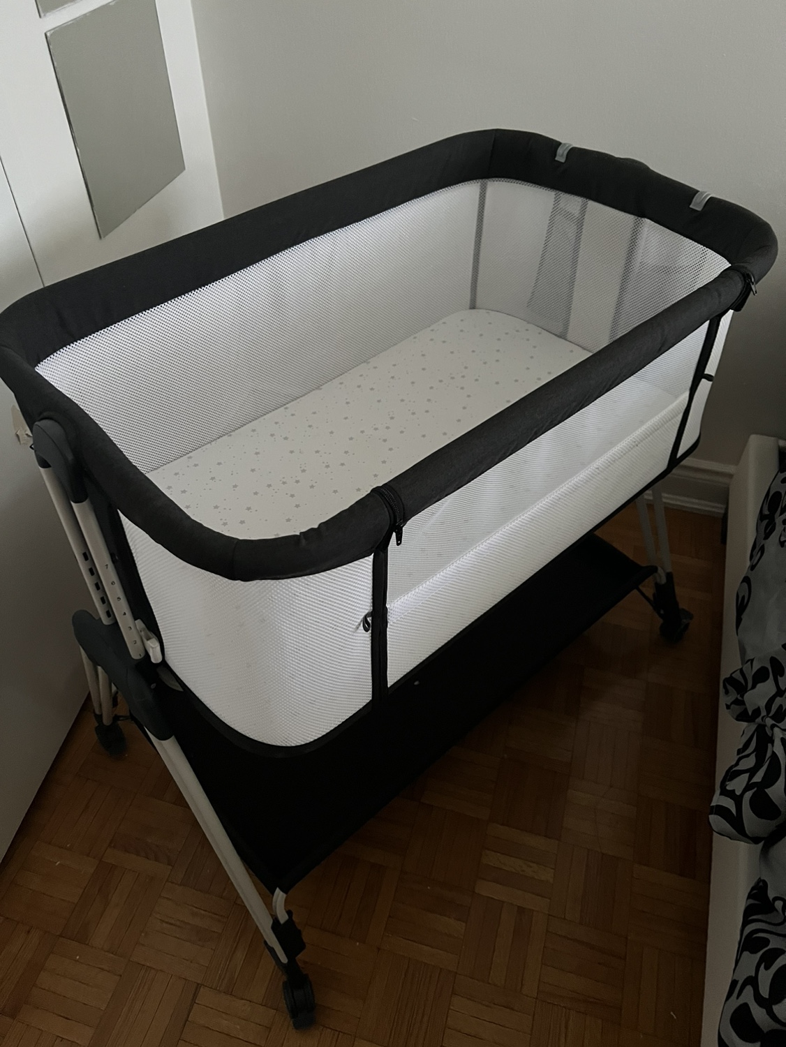 3-in-1 bassinet bedside sleeper