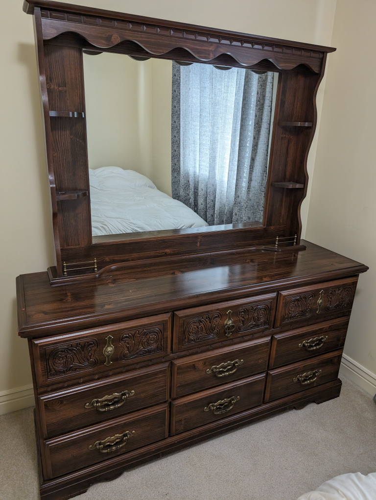 Dresser