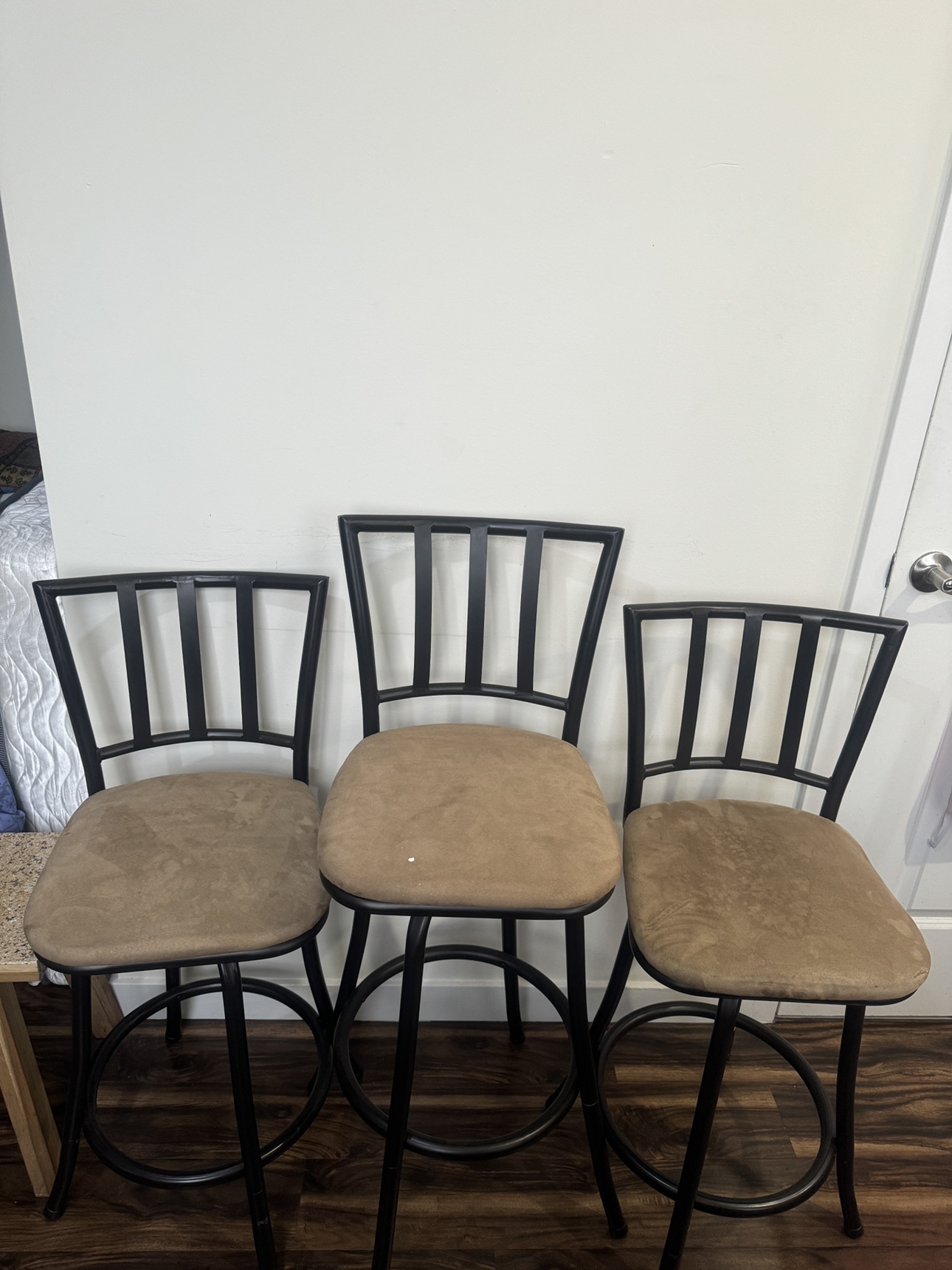 3 Barstool - High Chairs - photo 2
