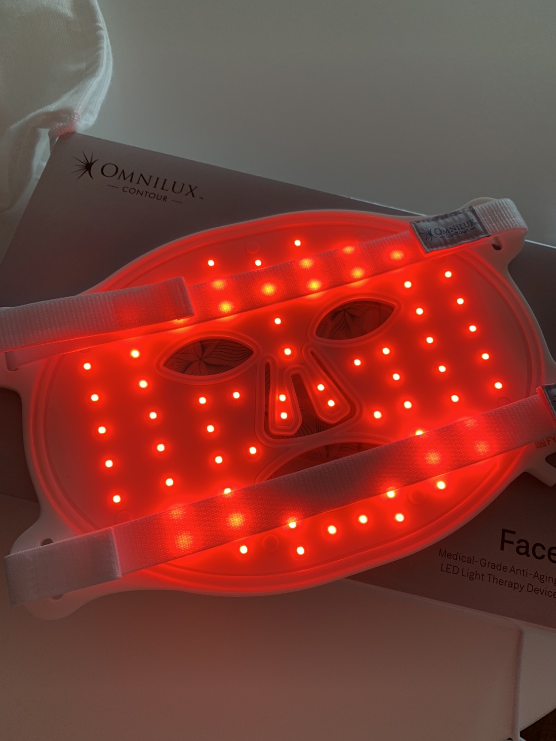 Omnilux Contour LED Mask - photo 3