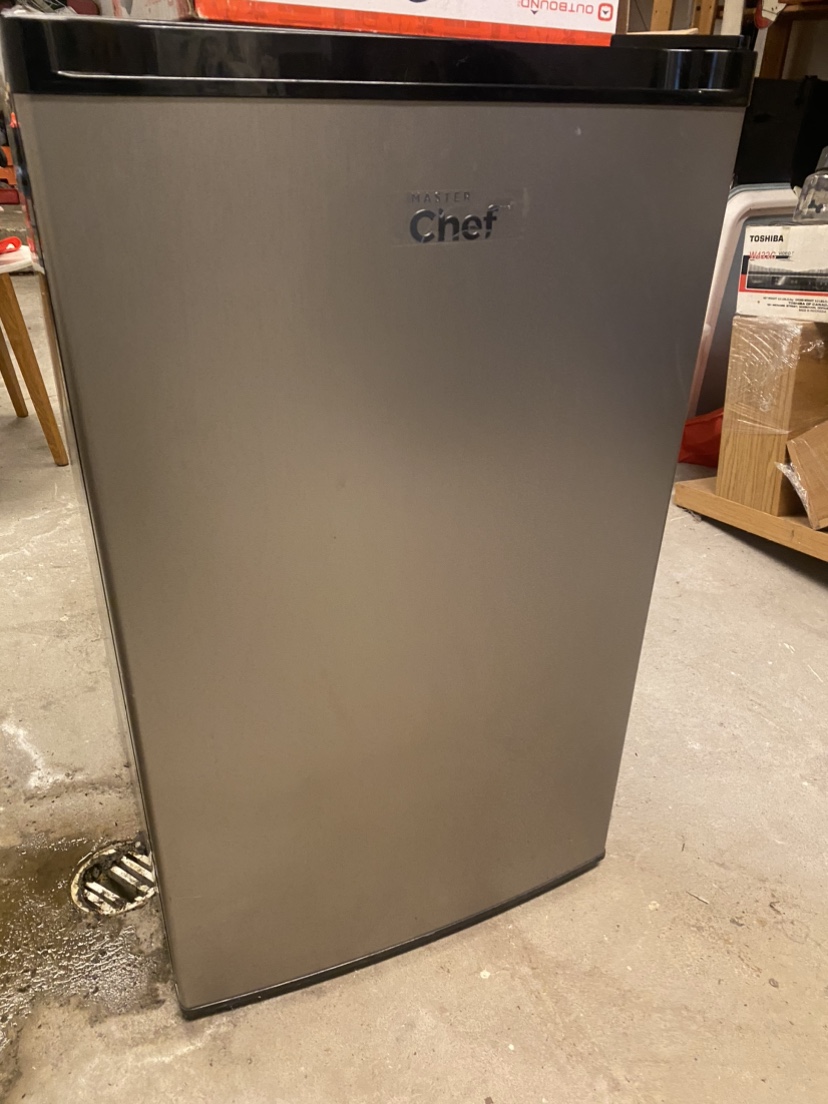 Chef mini fridge - photo 2