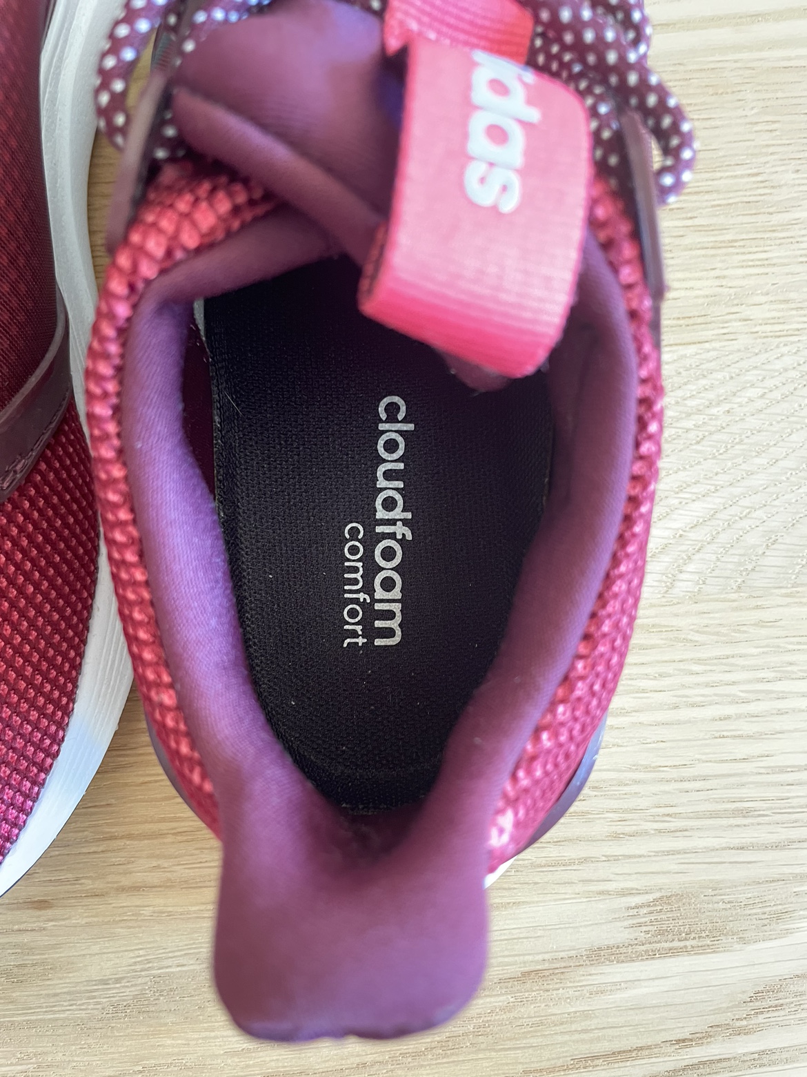 Adidas Cloudfoam image indicator(4)